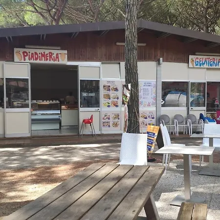 Mareblue Mobilhomes On Mare E Pineta Campsite Lido di Spina