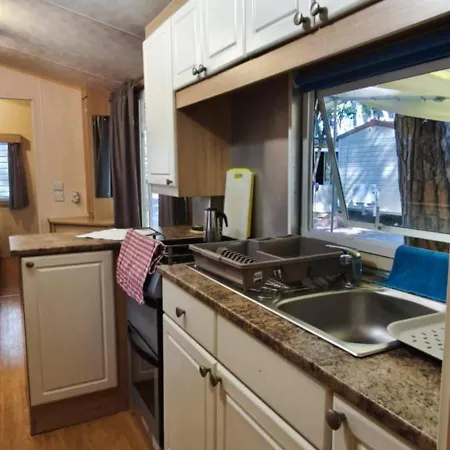Mareblue Mobilhomes On Mare E Pineta אתר קמפינג לידו דה ספינה