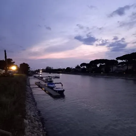 Mareblue Mobilhomes On Mare E Pineta * Lido di Spina