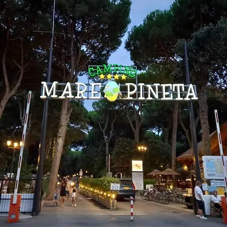 Camping Mareblue Mobilhomes On Mare E Pineta *