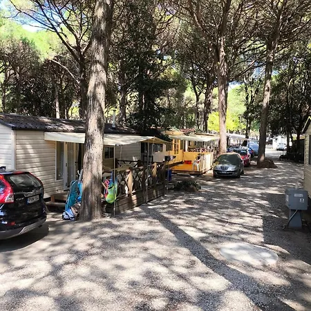 Mareblue Mobilhomes On Mare E Pineta אתר קמפינג לידו דה ספינה